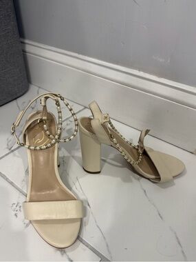 Elegant Cream High Heel Sandals with Pearl Beaded Ankle Strap Sam Edelman Size 7